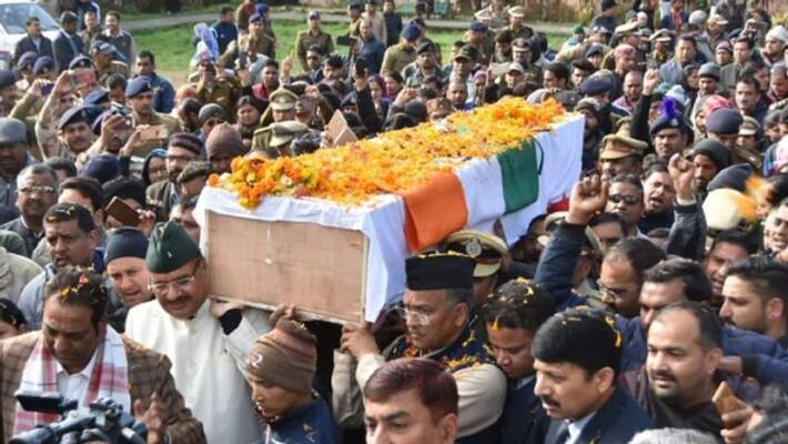 Pulwama attack, ASI Mohan Lal tried to physically stop the vehicle Pulwama attack, ASI Mohan Lal tried to physically stop the vehicle