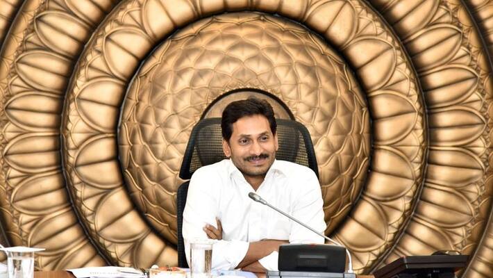 Andhra Pradesh: Cabinet meet today to decide state capital, tension grips Amaravati Andhra Pradesh: Cabinet meet today to decide state capital, tension grips Amaravati