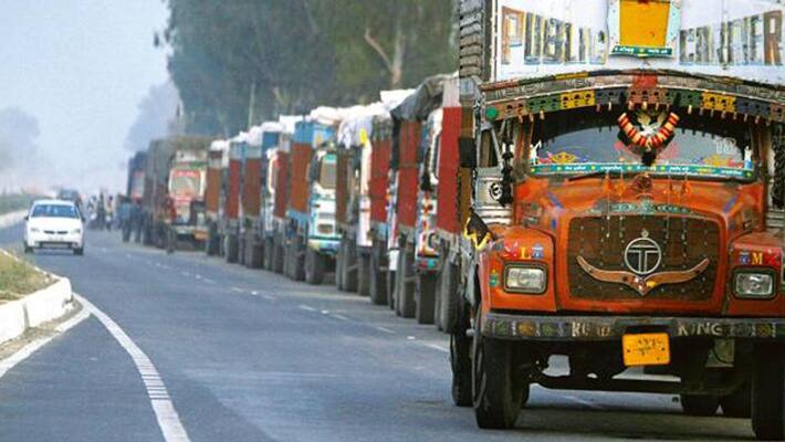 Truck driver, fined two lakh rupees in Delhi for violating traffic rules Truck driver, fined two lakh rupees in Delhi for violating traffic rules
