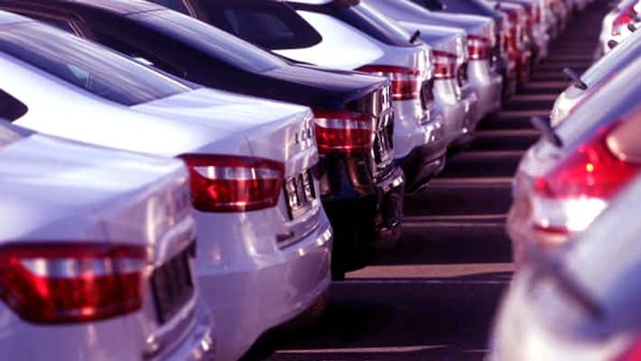 What is the reasons of crisis in Indian automobile industry What is the reasons of crisis in Indian automobile industry