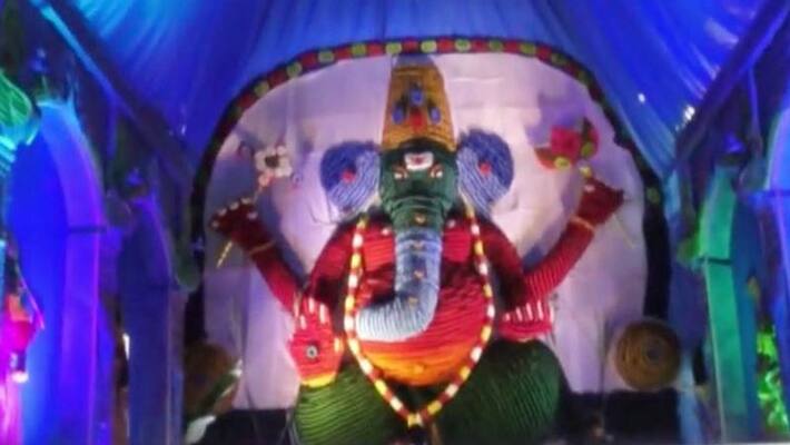 Artist created unique statue, shaped Lord Ganesha's with 2 lakh bangles Artist created unique statue, shaped Lord Ganesha's with 2 lakh bangles