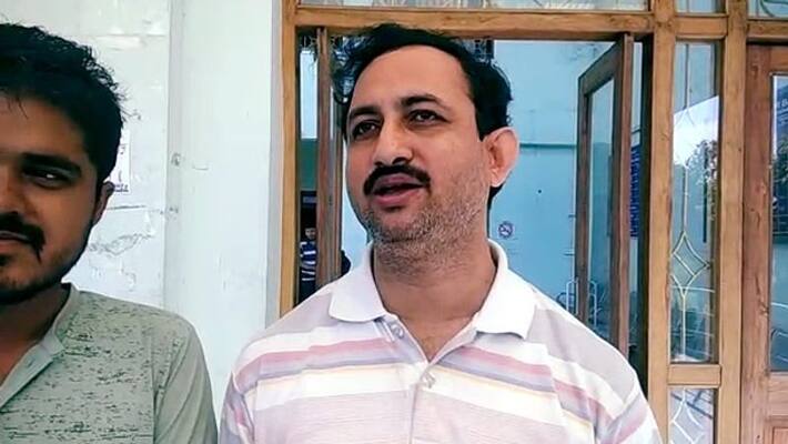 Professor Amit Bhattacharya will get Sikhsharatna Award Professor Amit Bhattacharya will get Sikhsharatna Award