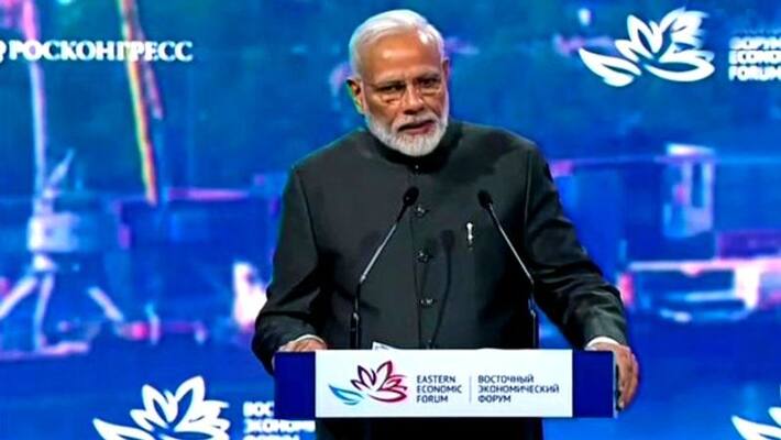 Narendra Modi refuses sofa, opts to sit on chair during photo session in Russia Narendra Modi refuses sofa, opts to sit on chair during photo session in Russia