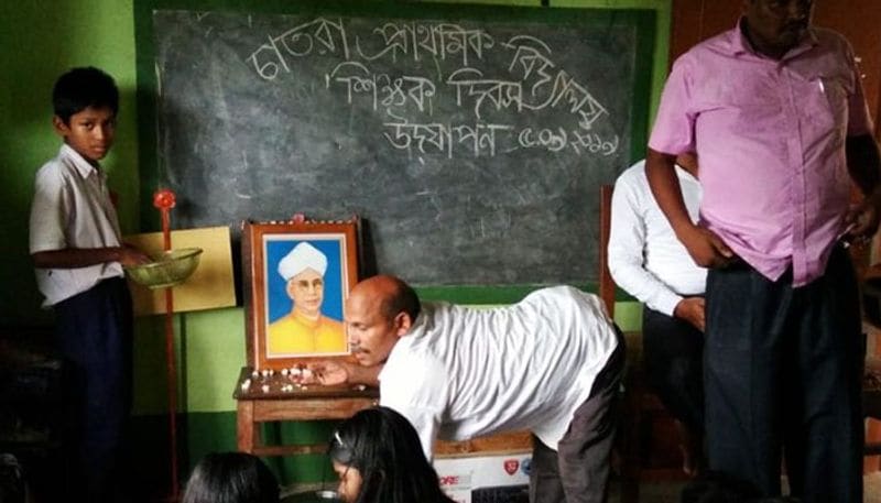 ৪৩ বছর বয়স্ক প্রবীরবাবুর বাড়িতে রয়েছেন কেবল তাঁর বৃদ্ধা মা। পাশেই থাকেম তাঁর দাদা এবং বৌদিরা। বিশেষভাবে সক্ষম হওয়ার কারণে চাকরি পাননি তিনি। কিন্তু ছোটবেলা থেকে মনের মধ্যে যে ইচ্ছেটাকে বাঁচিয়ে রেখেছিলেন আজ তার হাত ধরেই এগিয়ে চলেছেন একটু একটু করে।