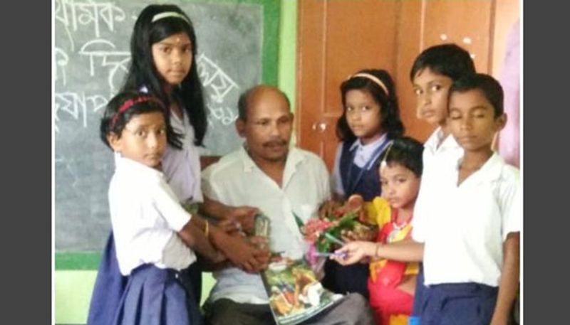 সম্প্রতি একটি ক্লাবের তরফে তাঁকে একটি ট্রাইসাইকেল দেওয়া হয়, আর সেই ট্রাই সাইকেলে করেই বিদ্যালয়ে আসেন তিনি। অনেকসময়ে, বিদ্যালয়ের বেশ কিছু ছাত্রছাত্রী তাঁকে বাড়ি থেকে নিয়ে আসে গাড়ি ঠেলে।