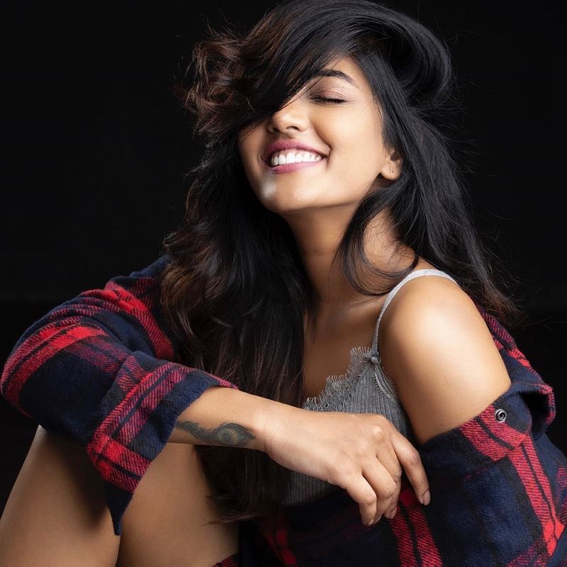 esha rebba latest instagram photos