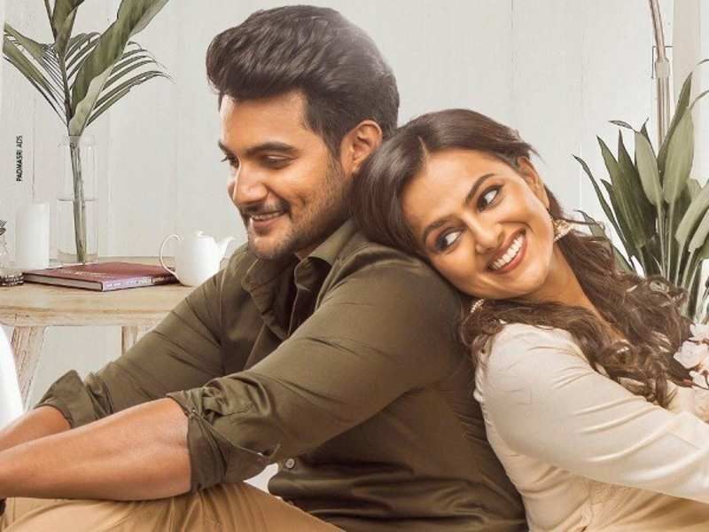 ఆది: ప్రేమ కావాలి - లవ్లీ సినిమాలతో మంచి సక్సెస్ లు అందుకోని సెట్టయ్యాడనుకున్న ఆది సాయి కుమార్ ఆ తరువాత వరుసగా 8 సినిమాలతో దెబ్బ తిన్నాడు. ప్రస్తుతం ఈ హీరో కూడా థ్రిల్లర్ కథల కోసం వెతుకుతున్నాడు.