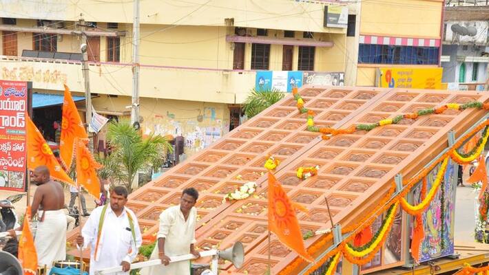 special doors to yadadri temple special doors to yadadri temple