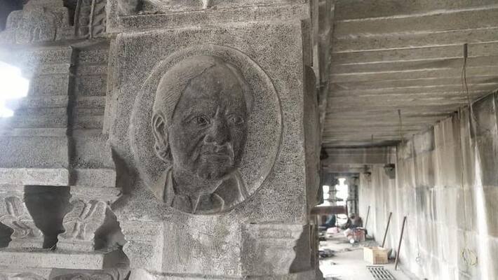 kcr carvings in yadadri temple