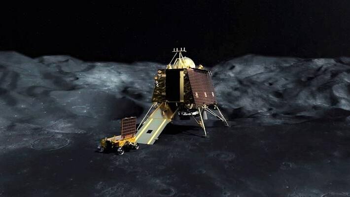 Lander Vikram will send pictures before touching moon Lander Vikram will send pictures before touching moon