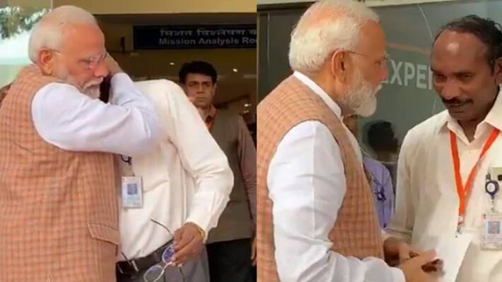 Moment When PM Modi Consoled An Emotional ISRO Chief Moment When PM Modi Consoled An Emotional ISRO Chief