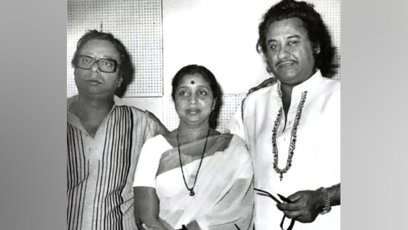 जब आशा भोसले ने गाने के लिए की 10 दिन रिहर्सल... उस वक्त की मशहूर एक्ट्रेस हेलेन के लिए आशा ताई ने कई सारे गीत जैसे 'पिया तू अब तो आज (कारवां) और 'ये मेरा दिल' (डॉन) जैसे हिट गाने गाए। फिल्म 'तीसरी मंजिल' के गीत 'आजा आजा' के लिए आशा ताई ने 10 दिन की रिहर्सल की और उसके बाद पंचम दा के लिए गाना गाया।