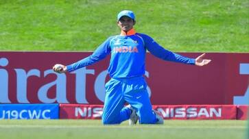 Indian Premier League, IPL 2022, GT vs LSG, Gujarat Titans vs Lucknow Super Giants: Shubman Gill takes a screamer to dismiss Evin Lewis; fans in awe-ayh Indian Premier League, IPL 2022, GT vs LSG, Gujarat Titans vs Lucknow Super Giants: Shubman Gill takes a screamer to dismiss Evin Lewis; fans in awe-ayh