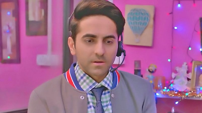 প্রথম থেকেই ছবি ঘিরে দর্শকদের মনে উত্তেজনার পারদ ছিল তুঙ্গে। ড্রিম গার্ল ছবিতে এক ভিন্ন লুকে দেখা গিয়েছিল অভিনেতাকে।