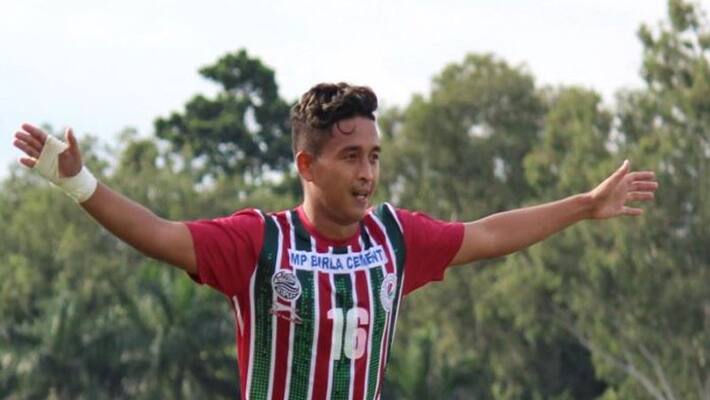 mohunbagan beat george telegraph in kolkata league east bengal will face peerless on monday mohunbagan beat george telegraph in kolkata league east bengal will face peerless on monday