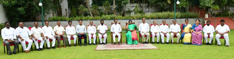 kcr expands cabinet inducts ktr, harish rao