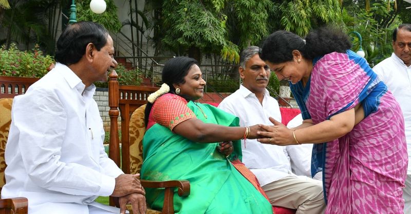 kcr expands cabinet inducts ktr, harish rao