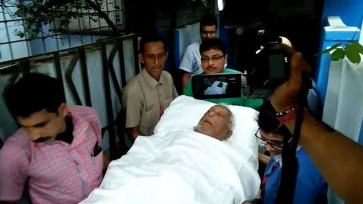 Buddhadeb Bhattacharya returns home Buddhadeb Bhattacharya returns home