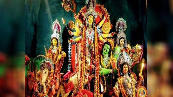 Kolkata Kali sangha Rajarghat durgosab committee this year theme is Joler boro kosto korona joler noshto Kolkata Kali sangha Rajarghat durgosab committee this year theme is Joler boro kosto korona joler noshto