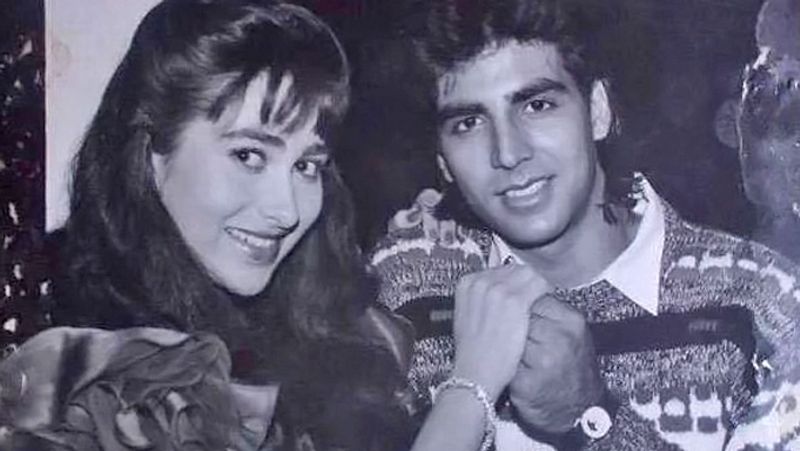 राजीव भाटिया से ऐसे बने अक्षय कुमार : अक्षय कभी नहीं चाहते थे कि वो फिल्मों में हीरो बनें। वो तो चाहते थे कि उन्हें कोई भी छोटा-मोटा रोल मिल जाए। बता दें अक्षय अपनी पहली फिल्म में हीरोइन के ट्रेनर थे। वहीं फिल्म ‘आज’ में उन्होंने छोटा-सा रोल किया। इसी फिल्म में हीरो का नाम अक्षय था। बस फिर क्या था अचानक एक दिन अक्षय कोर्ट गए और उन्होंने अपना नाम बदल अक्षय कुमार रख लिया।