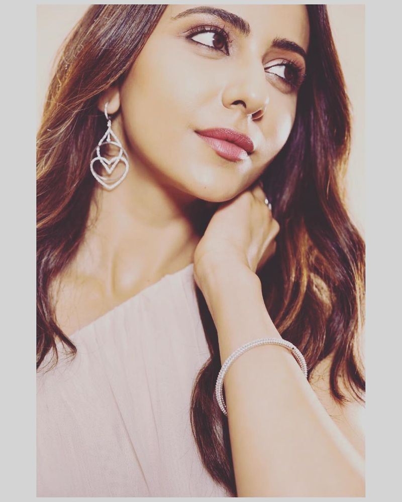 Rakul Preet Singh black saree photo shoot goes viral