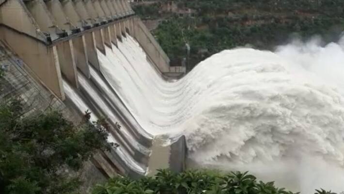 Srisailam Dam Water Level Reaches to 885 Fts Srisailam Dam Water Level Reaches to 885 Fts