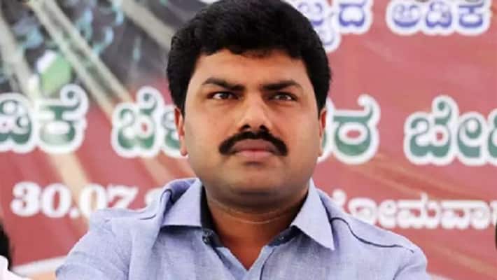 Shivamogga MP BY Raghavendra Assures Maize purchasing will start from may 12th Shivamogga MP BY Raghavendra Assures Maize purchasing will start from may 12th