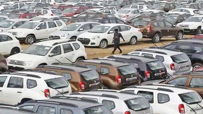 Honda Car india offers Discounts of Up to rs.2.5lakh on civic and rs.4lakh on CR-V Honda Car india offers Discounts of Up to rs.2.5lakh on civic and rs.4lakh on CR-V