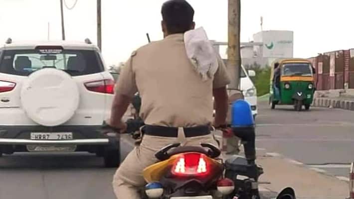 challan cut of policeman while riding bike without helmet challan cut of policeman while riding bike without helmet