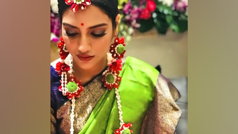 गैर मुस्लिम शख्स से शादी करने पर नुसरत के खिलाफ मुस्लिम धर्मगुरुओं ने फतवा जारी कर दिया था। देवबंद ने गैर मुस्लिम शख्स के साथ नुसरत की शादी को इस्लाम के खिलाफ बताया था। इतना ही नहीं, नुसरत की शादी और मंगलसूत्र पहनने को भी गलत बताया था।