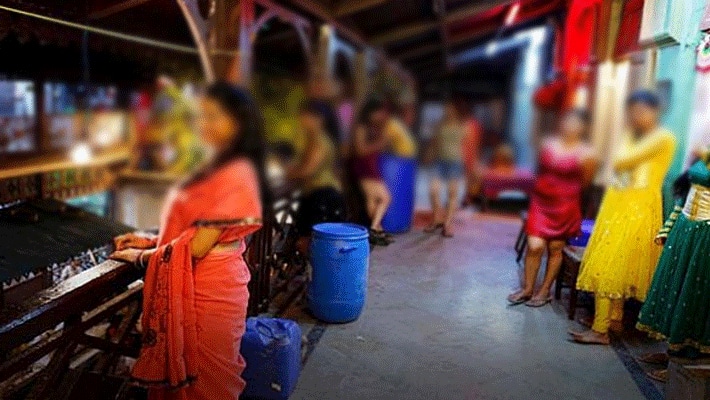 gang who doing prostitution...caught by madurai police