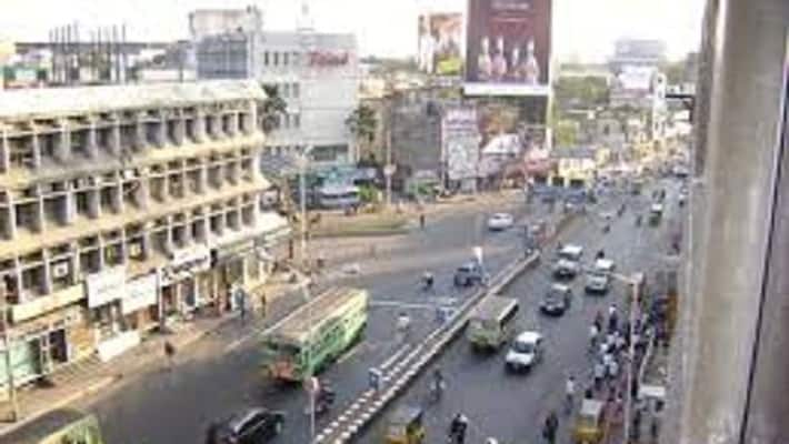 Sudden closures of major roads in Chennai Sudden closures of major roads in Chennai