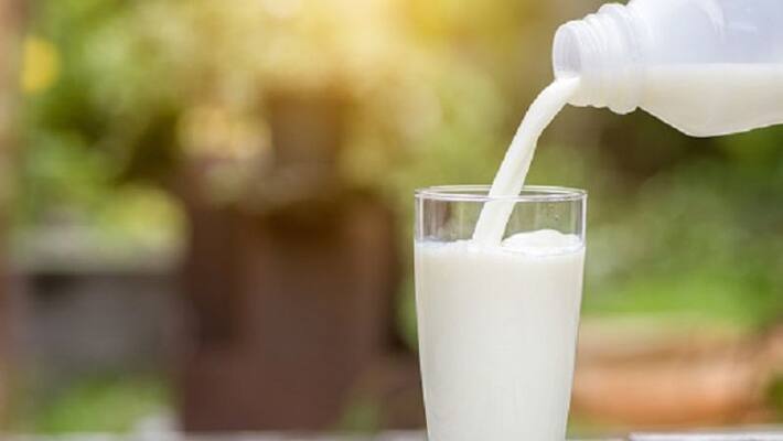 Pakistan: Milk price rises to Rs 140 per litre, surpasses petrol price Pakistan: Milk price rises to Rs 140 per litre, surpasses petrol price