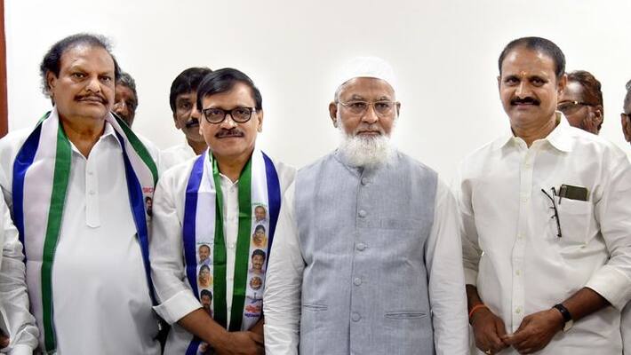 ysrcp leaders sworn as mlcs at council chairman sharif chamber ysrcp leaders sworn as mlcs at council chairman sharif chamber