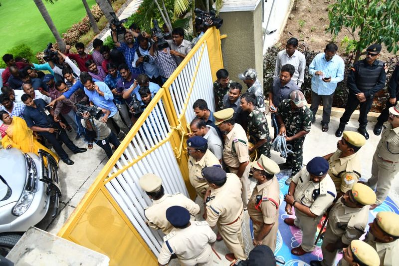 Chalo Atmakur march in Palnadu becomes flashpoint between TDP and YSRCP