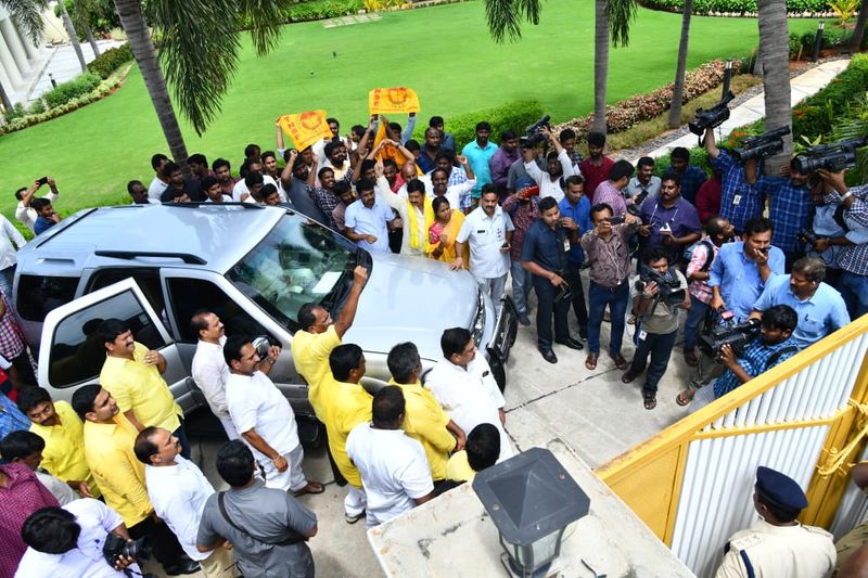 Chalo Atmakur march in Palnadu becomes flashpoint between TDP and YSRCP