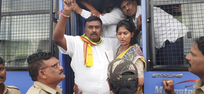 Chalo Atmakur march in Palnadu becomes flashpoint between TDP and YSRCP