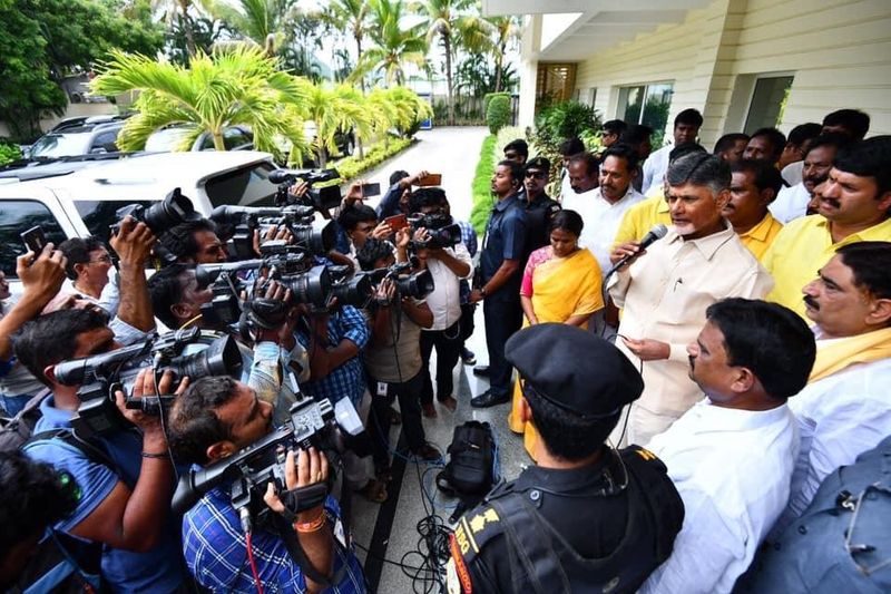 Chalo Atmakur march in Palnadu becomes flashpoint between TDP and YSRCP