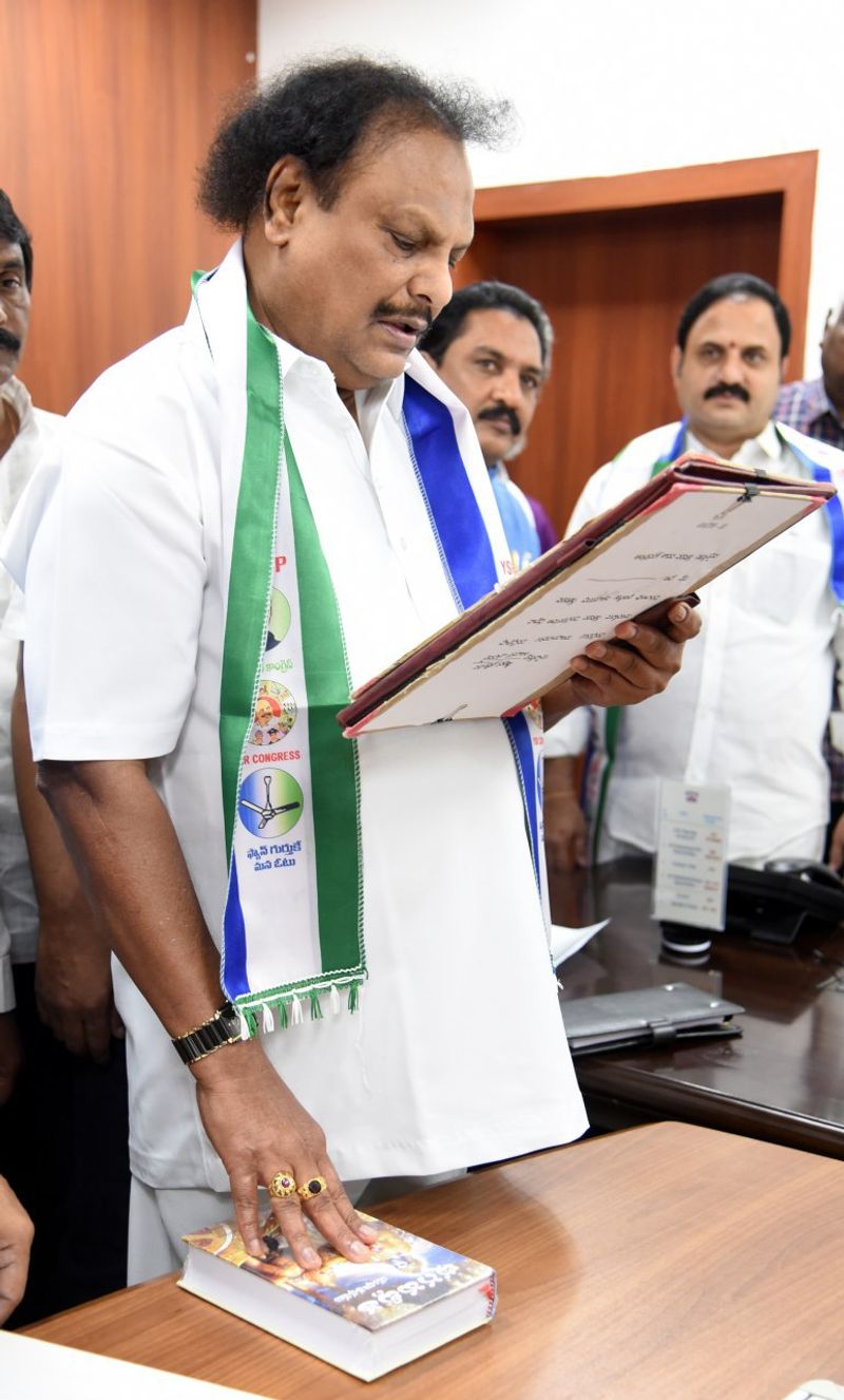 ysrcp leader sworn as mlcs at council chairman ma sharif chamber