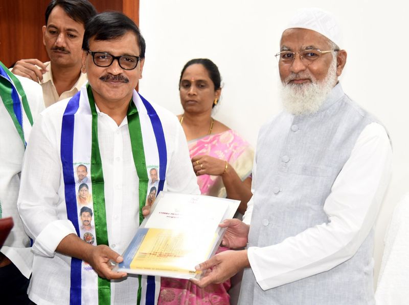 ysrcp leader sworn as mlcs at council chairman ma sharif chamber