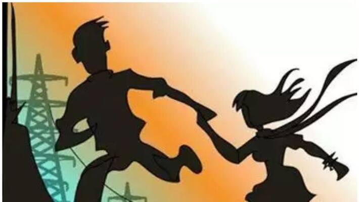 House wife and lover arrested House wife and lover arrested