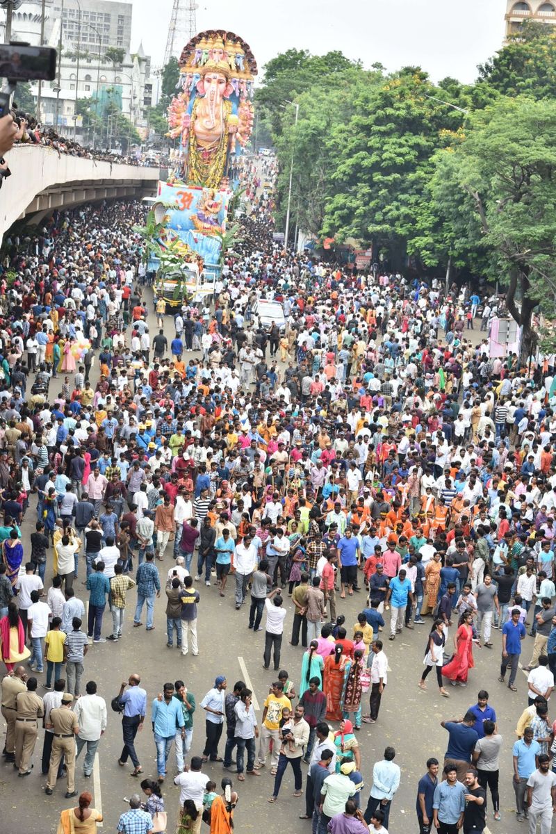 khairatabad maha ganapathi shobayatra photos