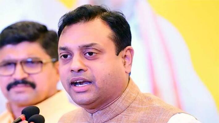 Sambit patra BJP Blasted on congress for Indian Economy growth rate Sambit patra BJP Blasted on congress for Indian Economy growth rate