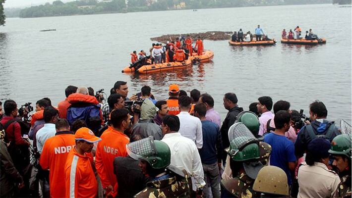 Boat accident: 5 Warnagal residents rescued Boat accident: 5 Warnagal residents rescued