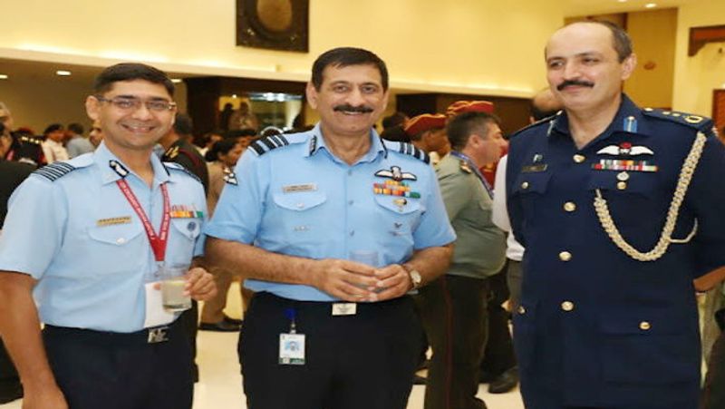 सोशल मीडिया पर एससीओ डिनर की फोटो वायरल होने के बाद से ही यूजर्स ने पाकिस्तान का मजाक उड़ाना शुरू कर दिया।