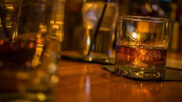 TV actor duped Rs 3 lakh while trying to buy whiskey bottle online TV actor duped Rs 3 lakh while trying to buy whiskey bottle online