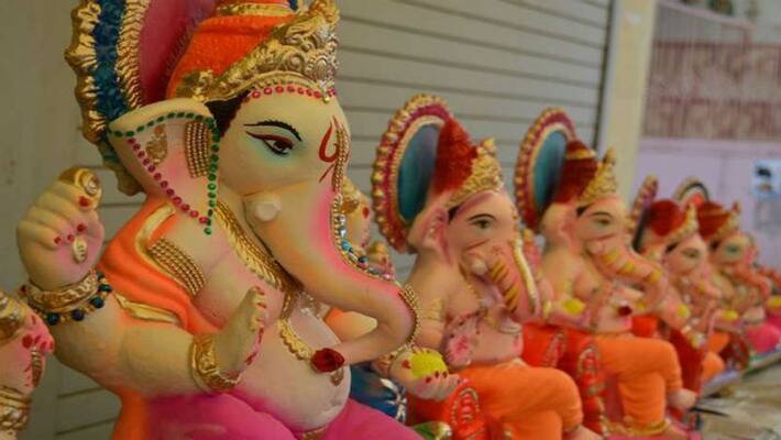 Nashik Citizens Donate Ganesh Idols Nashik Citizens Donate Ganesh Idols