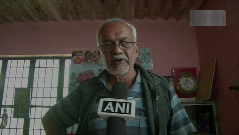 उन्होंने बताया "मैंने अपने पवित्र ग्रंथों में उल्लिखित विशेष पौधों के साथ नवग्रहवन, नंदनवन, नक्षत्रवान, पवित्रा वाना, अश्विनी वाना जैसे हर्बल पौधों को उगाने की एक धार्मिक पद्धति बनाई है।"
