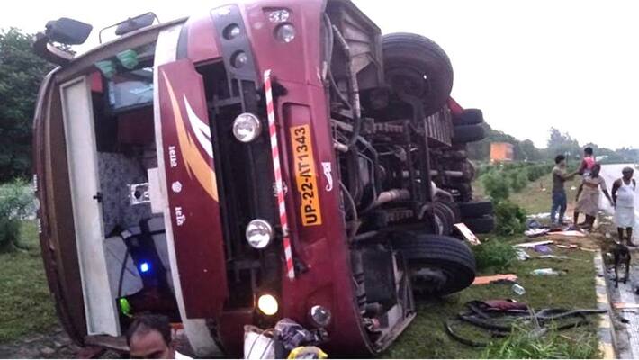 many died in bus accident on ayodhya lucknow highway many died in bus accident on ayodhya lucknow highway