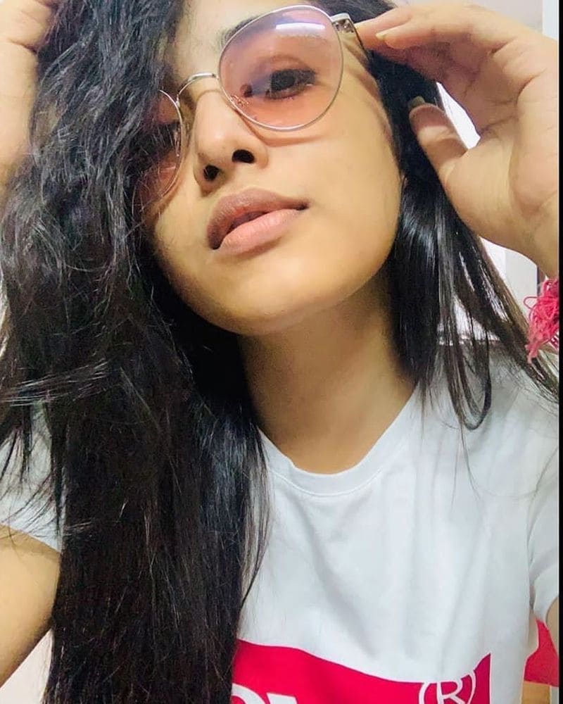 gang leader heroine priyanka arul mohan hot photos